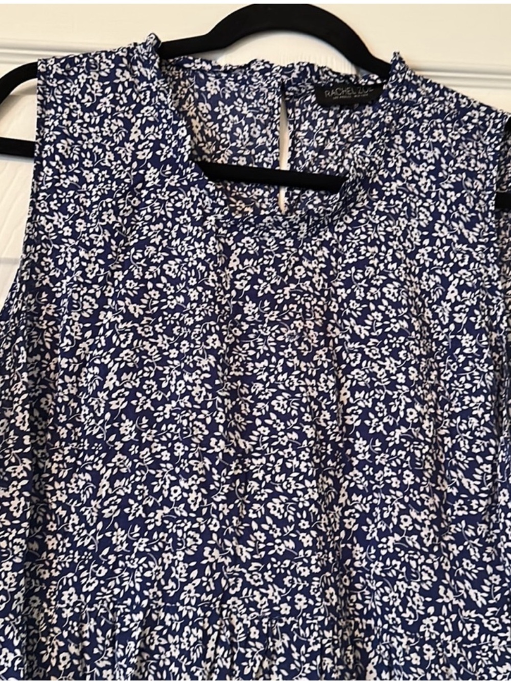 Rachel Zoe Blue and white floral tank top